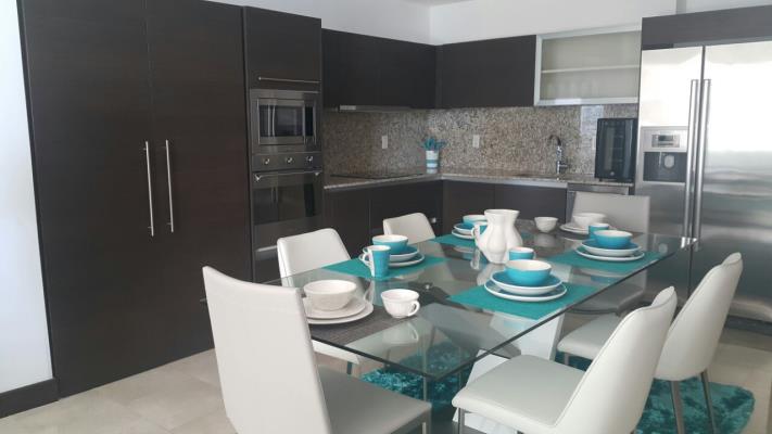 Trump Tower, Área Metropolitana