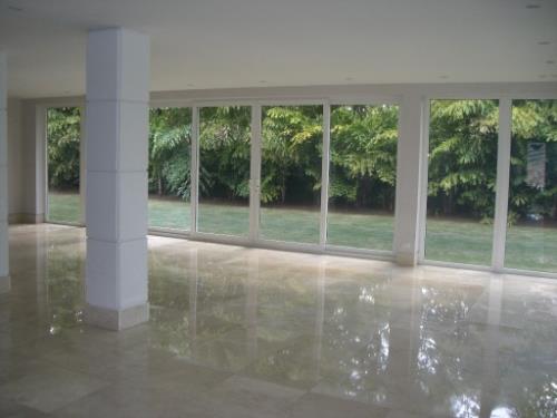 Costa Serena, Metropolitan Area