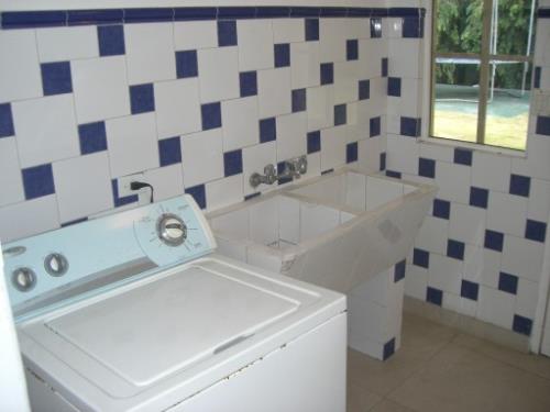 Costa Serena, Metropolitan Area