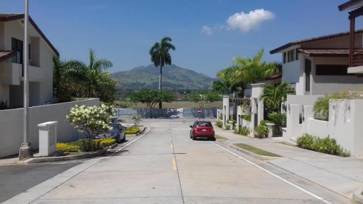 Nativa, Panamá Pacífico