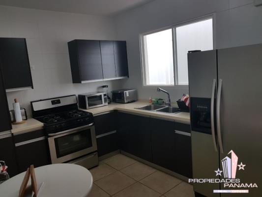 Alpes, Rufina Alfaro