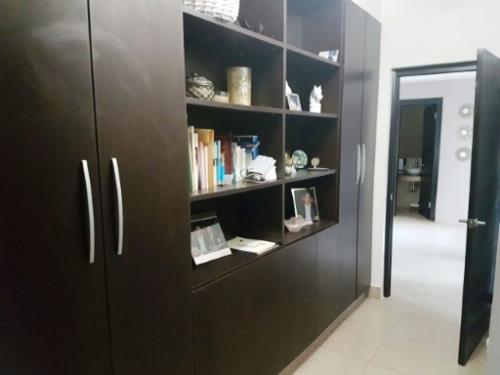 Embassy Village, Ancón