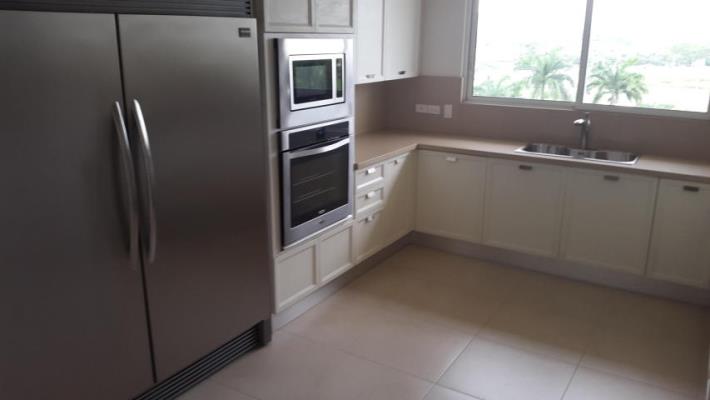 The Reserve, Juan Diaz