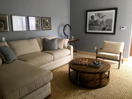 The Crescent, Área Metropolitana