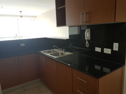 Met View Tower, apartment