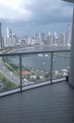 Yacht Club, Área Metropolitana