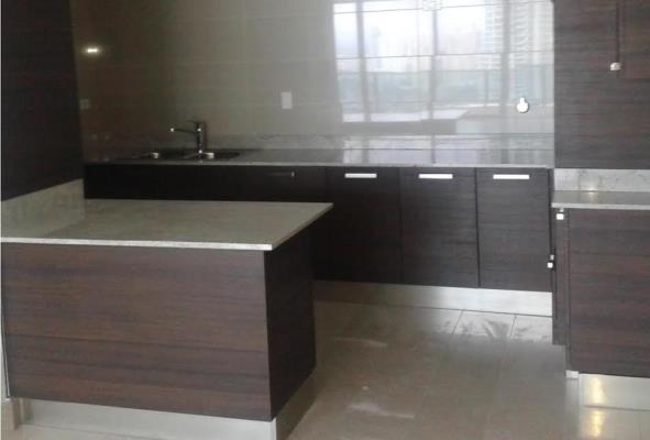 Grand Tower, Área Metropolitana