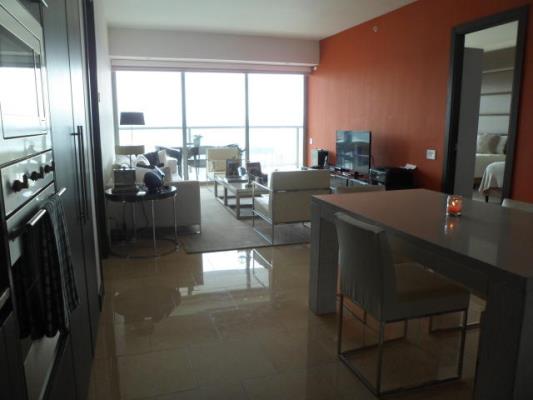 Trump Tower, Área Metropolitana