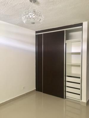 Altamira Gardens, apartment