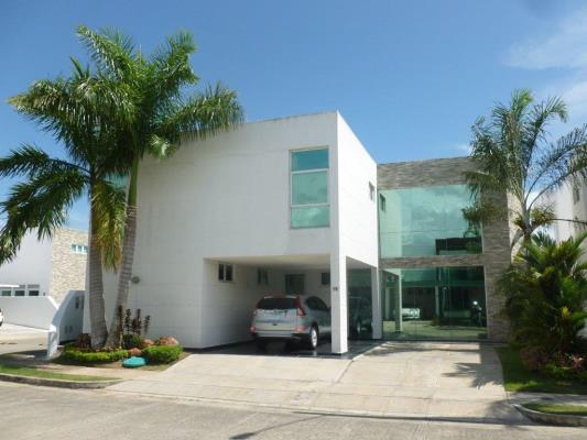 Costa Esmeralda, House for sell in Juan Diaz | Costa Esmeralda -  P342923