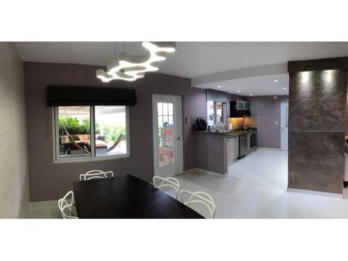 Quintas de Versalles, house