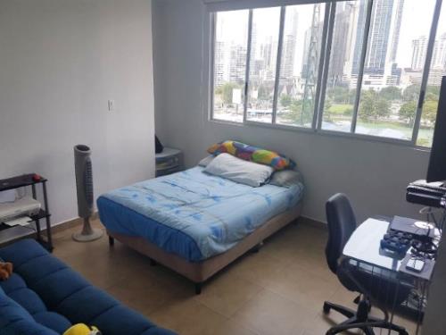 The One Tower , apartamento