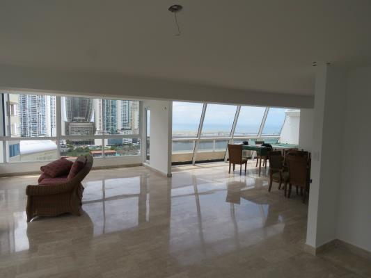 Torre Alamar, Área Metropolitana