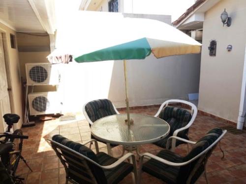 Villa de Firenze, Ancón