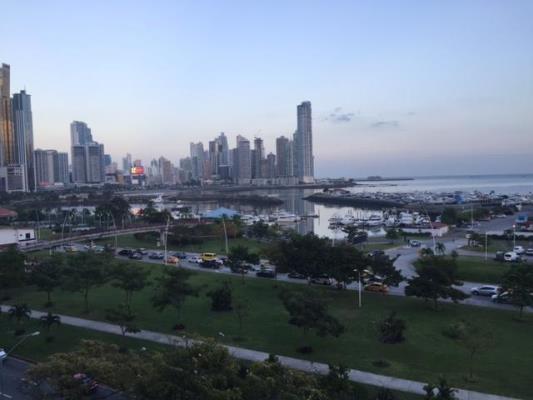 La ensenada, Avenida Balboa