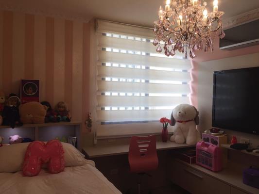 Plaza Real , Metropolitan Area