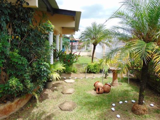 Las Palmeras Comunidad cerrada