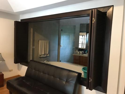 Embassy Club Garden, Panamá