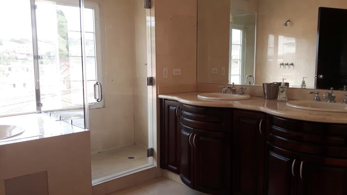 , Amelia Denis De Icaza