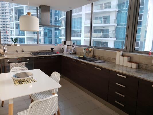 Grand Tower, Punta Pacifica