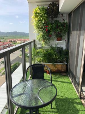 PH MIDRISE WOODLANDS, apartamento