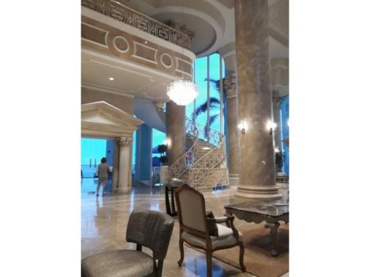 Venetian Tower, Área Metropolitana