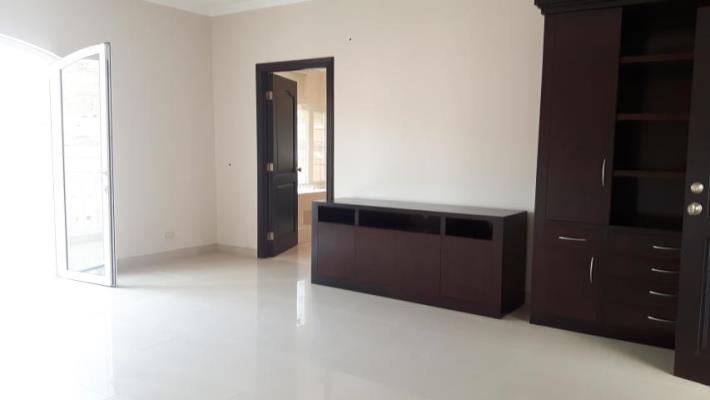 , Amelia Denis De Icaza