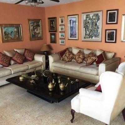 Bahia Marbella, Área Metropolitana