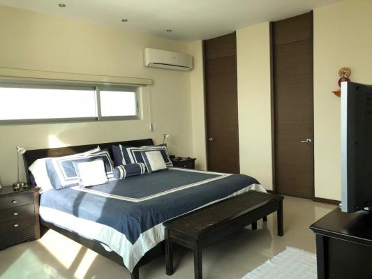 Bayside Condominium, apartamento