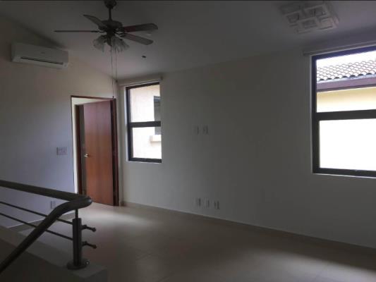 River Valley - Casas, Arraijan