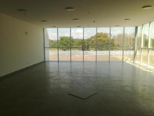 , Terreno en venta en Parque Lefevre | P1640513