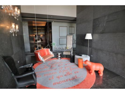 Yoo Panama, Avenida Balboa