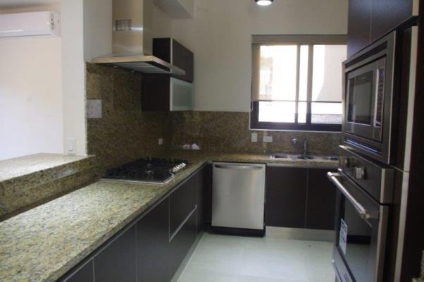 Embassy Club Garden, apartamento