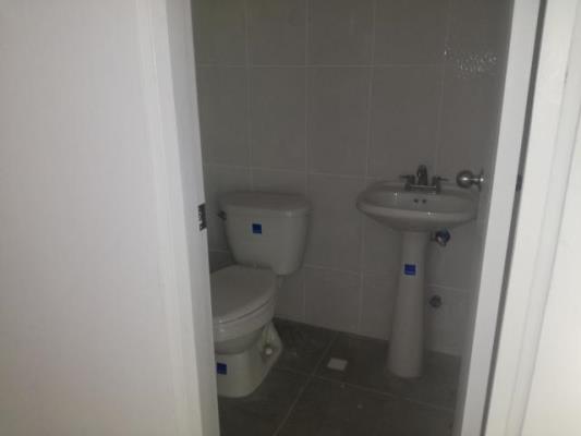 , Terreno en alquiler en Parque Lefevre | P1666861