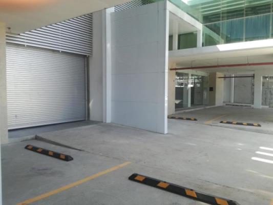 , Terreno en alquiler en Parque Lefevre | P1666861