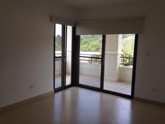 Embassy Club Courtyard, Panamá