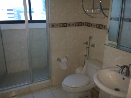 Star Bay , Área Metropolitana