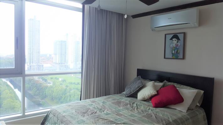 Riverside, Costa del Este