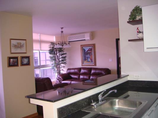 Bayfront  Tower, Área Metropolitana