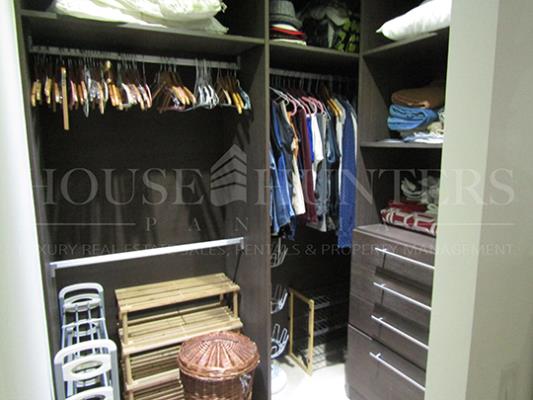 Trump Tower, Área Metropolitana