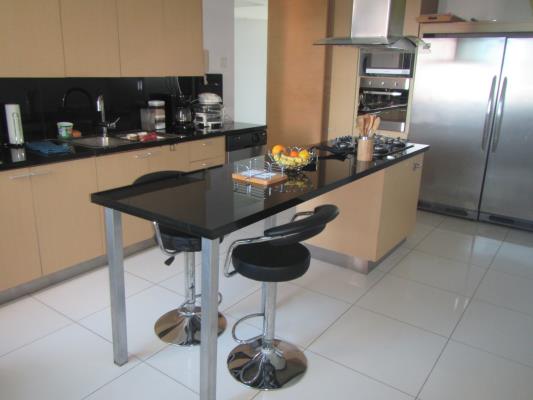 Altamar del Este, Área Metropolitana