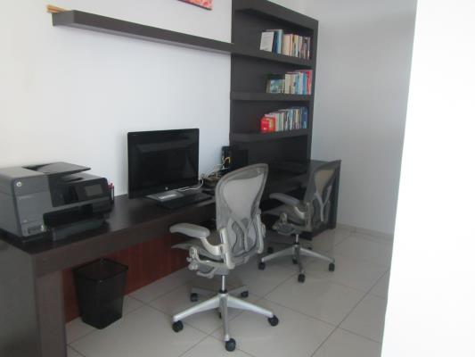 Altamar del Este, Área Metropolitana