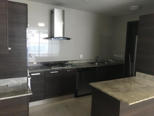 Grand Tower, Área Metropolitana