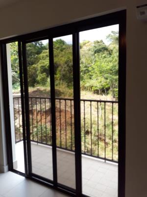 Embassy Village, Panamá