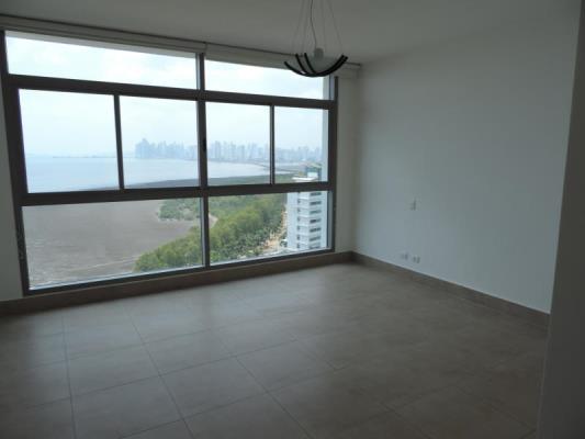 Paramount, Área Metropolitana