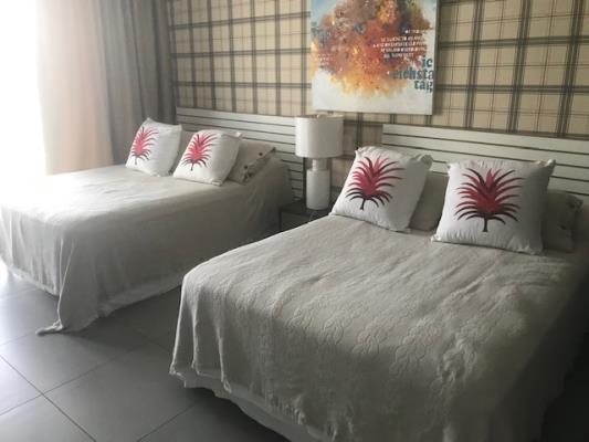 Yacht Club, Avenida Balboa