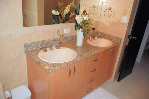 Villa Valencia, casa