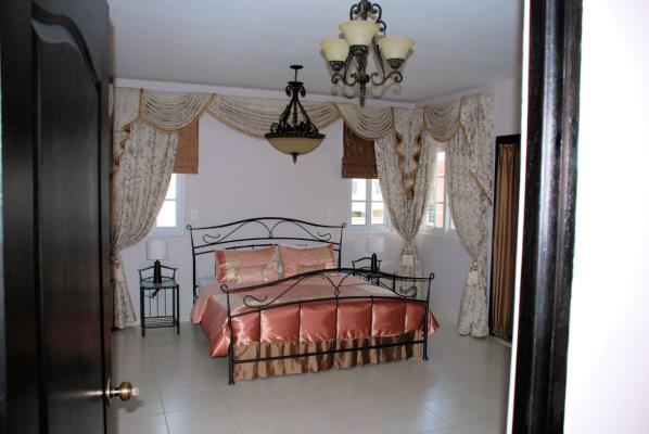 Villa Valencia, Casa en alquiler en Juan Diaz | Villa Valencia -  P1849575