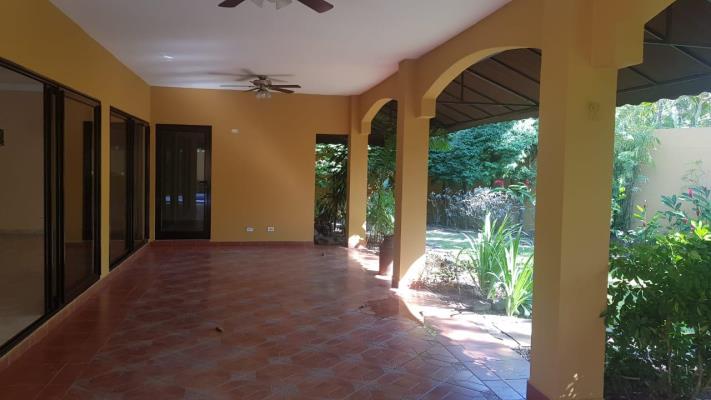 Antigua, Costa del Este