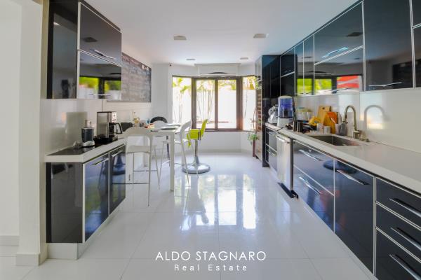 Antigua, Costa del Este